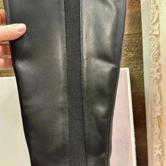 Bleecker & Bond Boots size 8, medium - Picture 5 of 9